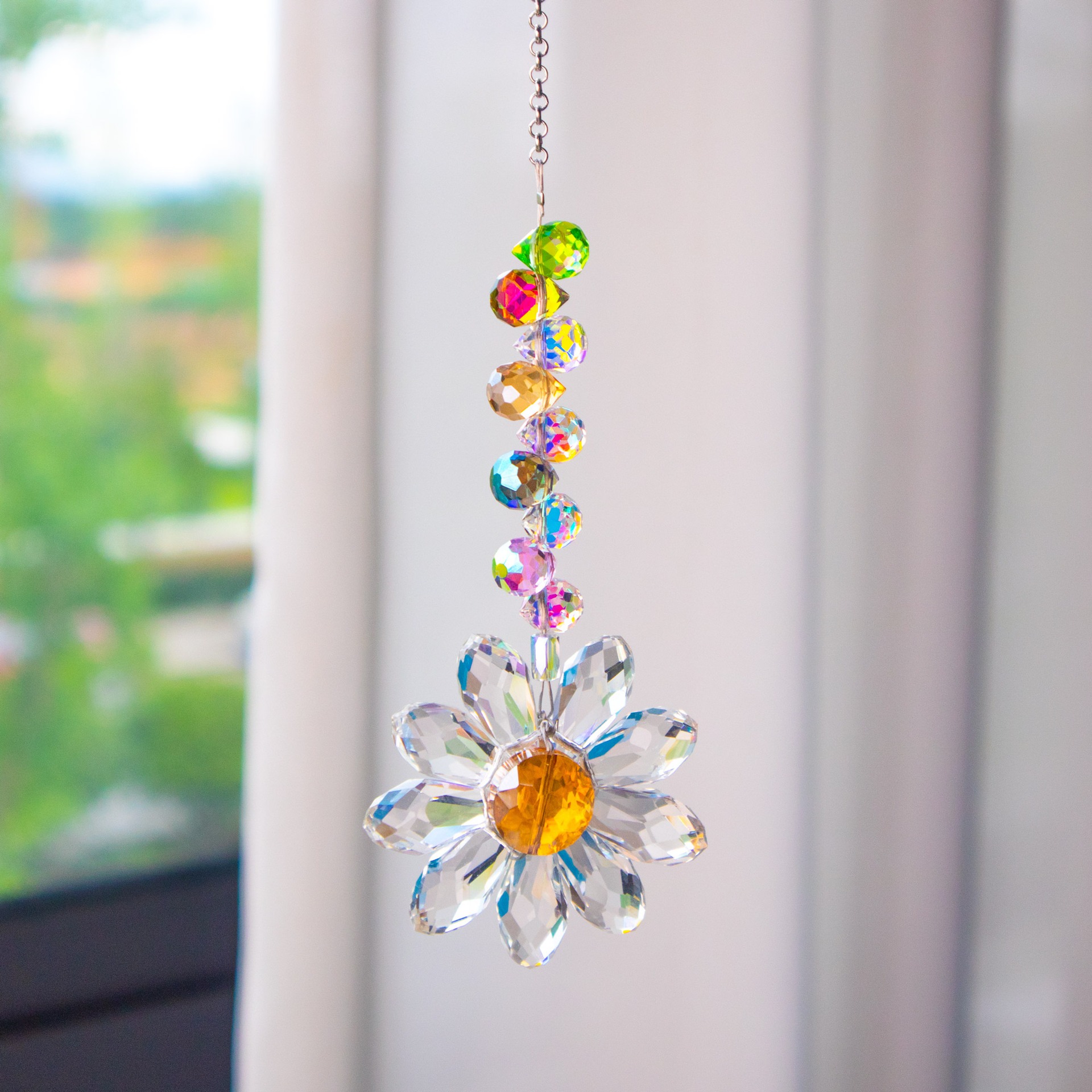 Daisy K9 Crystal Sun Catcher   - Home Decor Daisy reseña y precio