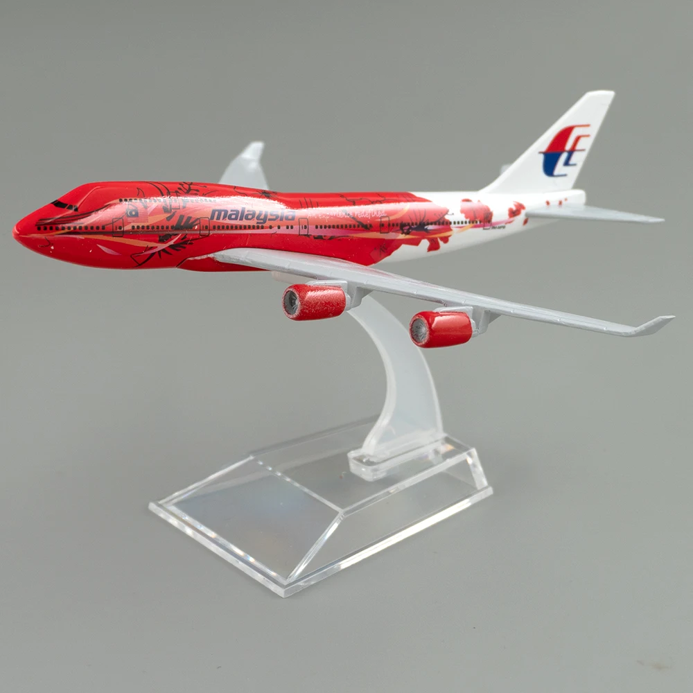 1/400 Aircraft Boeing 747 Mala - Home Decor Malaysia reseña y precio