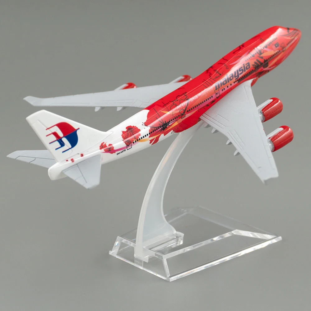 1/400 Aircraft Boeing 747 Mala - Home Decor Malaysia reseña y precio