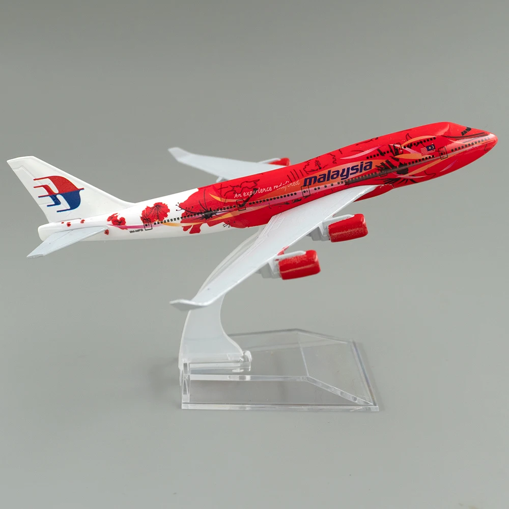 1/400 Aircraft Boeing 747 Mala - Home Decor Malaysia reseña y precio
